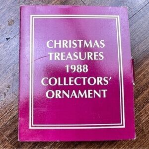 Christmas Treasures Collectors Ornament Lantern 1988 Clear Acrylic Bears Season